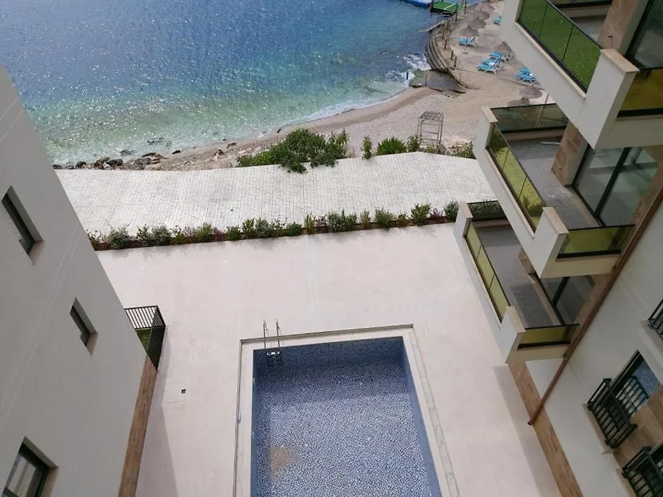 Golden Beach Residence - Front Beach Luxury Apartment Sarande