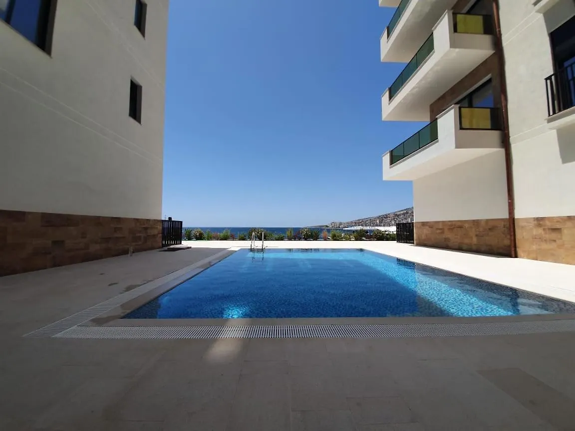 Golden Beach Residence - Front Beach Luxury Apartment Sarande 0*,  Albania