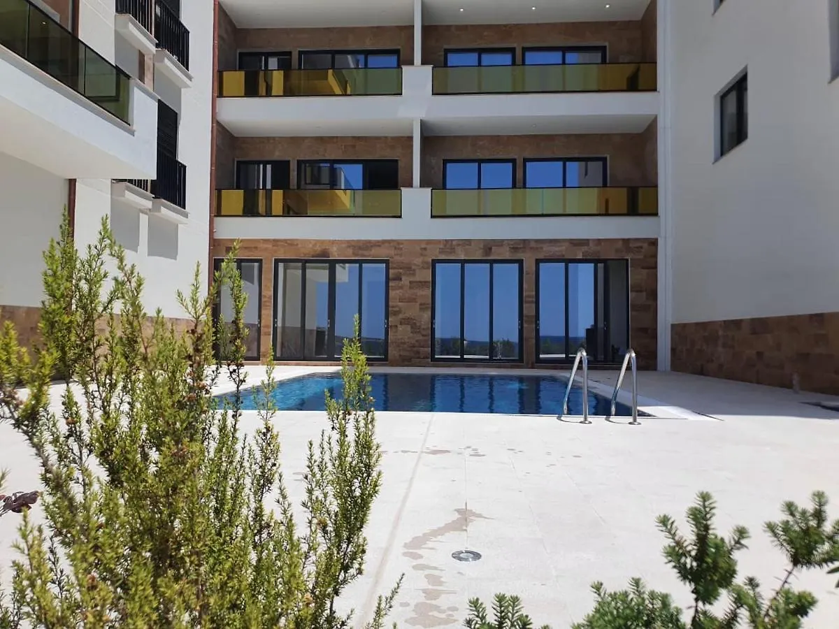 Golden Beach Residence - Front Beach Luxury Apartment Sarande