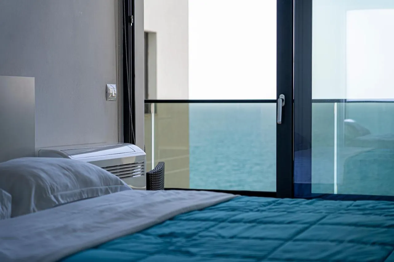 Golden Beach Residence - Front Beach Luxury Apartment Sarande